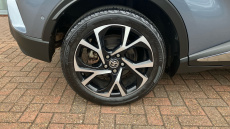 Toyota C-HR 1.8 Hybrid Design 5dr CVT Hybrid Hatchback